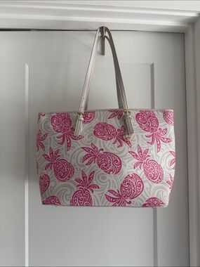 Happy Wahine Printed Tote Bag